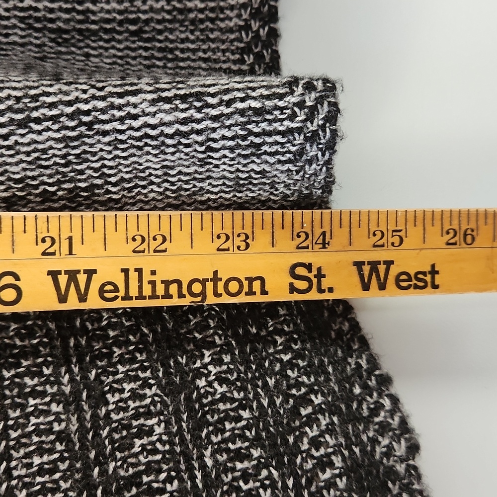 Vintage Carducci Draped Knit Cardigan – Textured & Cozy - Picture 7 of 10